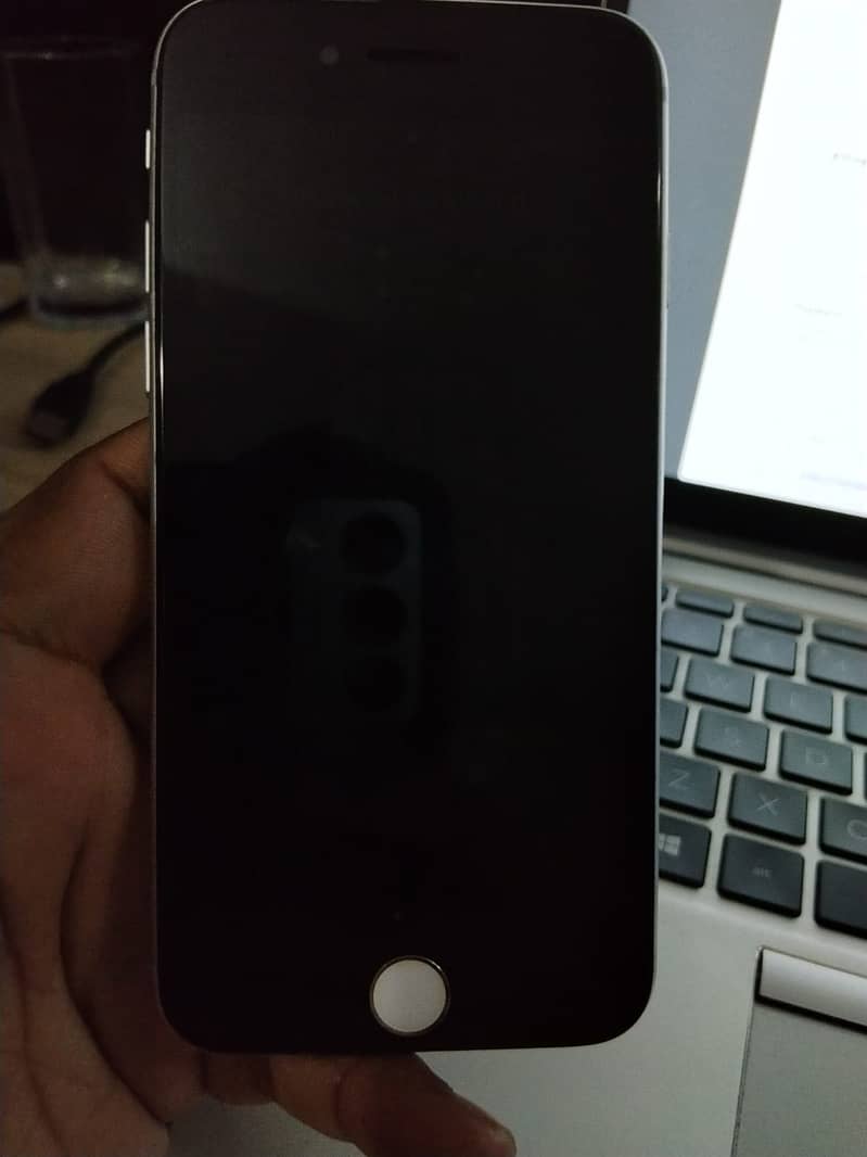 Apple iPhone 8 2