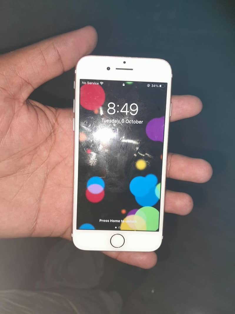 Apple iPhone 7 2