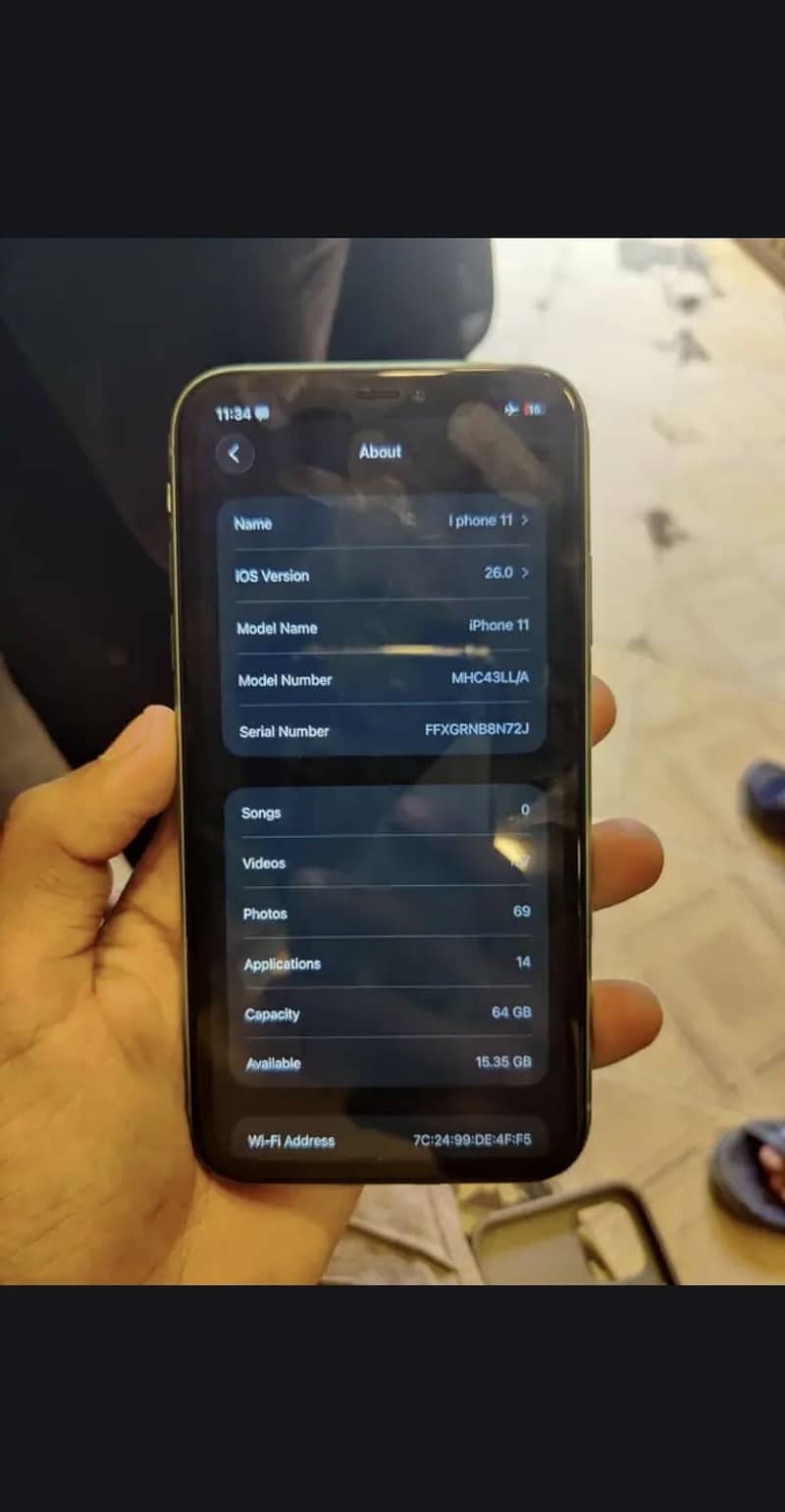 Apple iPhone 11 3