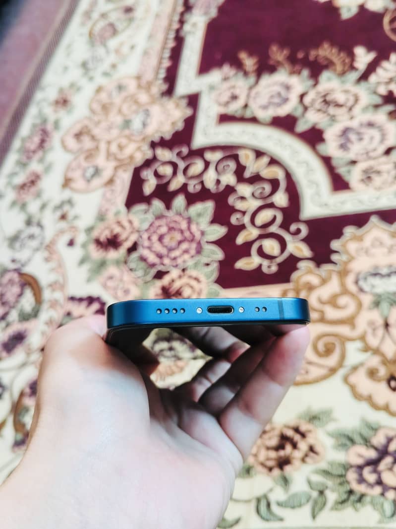 Apple iPhone 12 mini 1