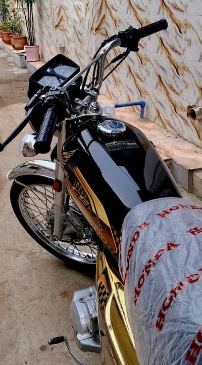 HONDA CG 125 GOLD EDITION