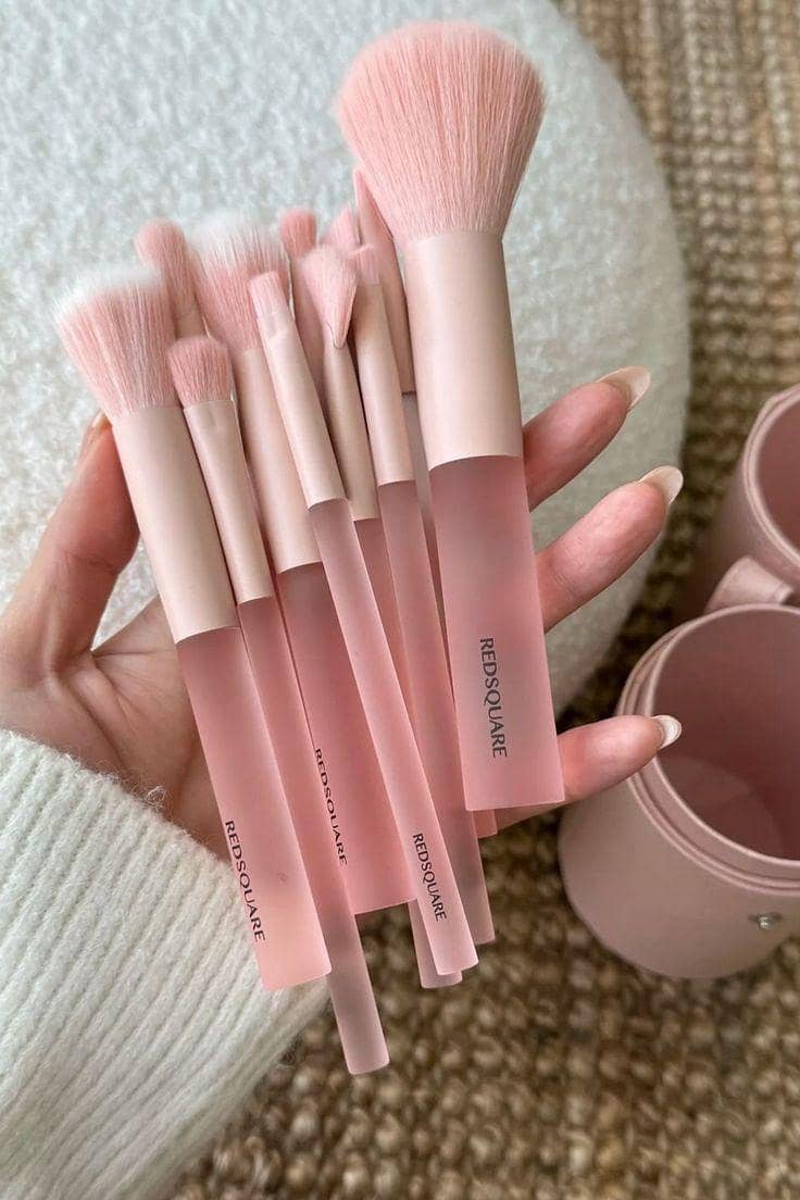 makeup brushes in kg 3