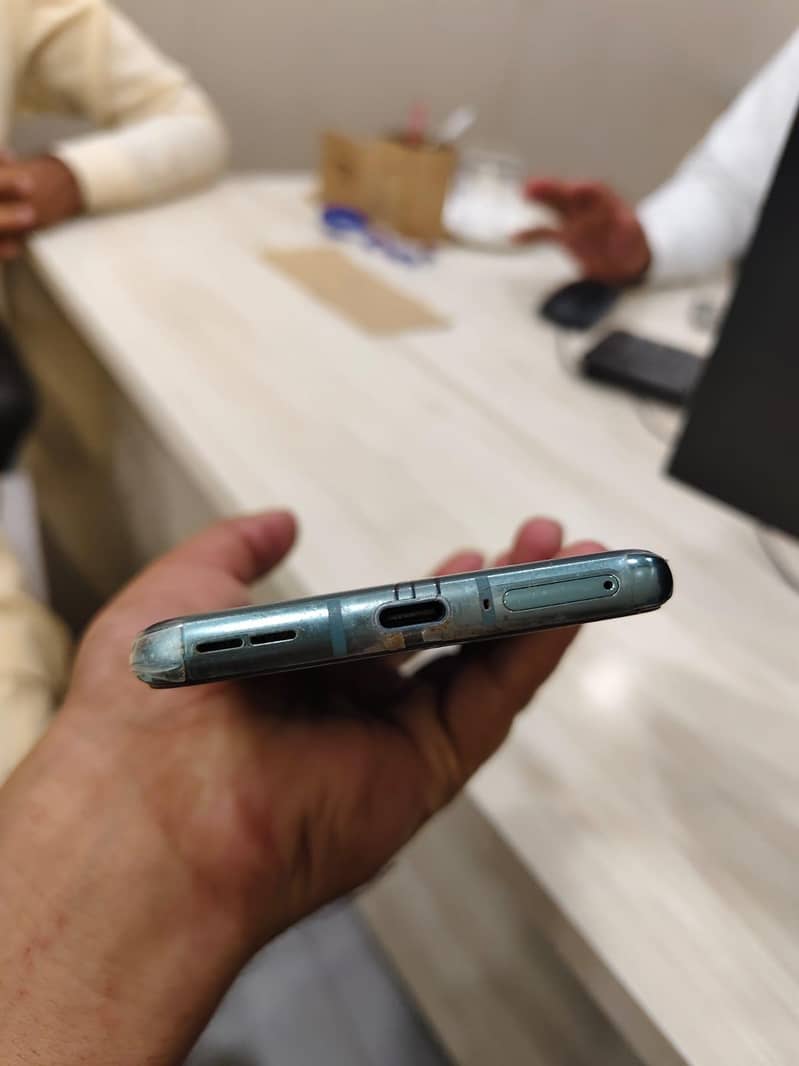 One Plus 10 Pro 5