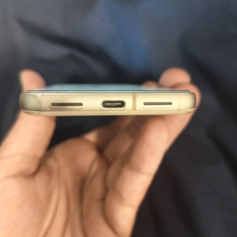 Google Pixel 8 1