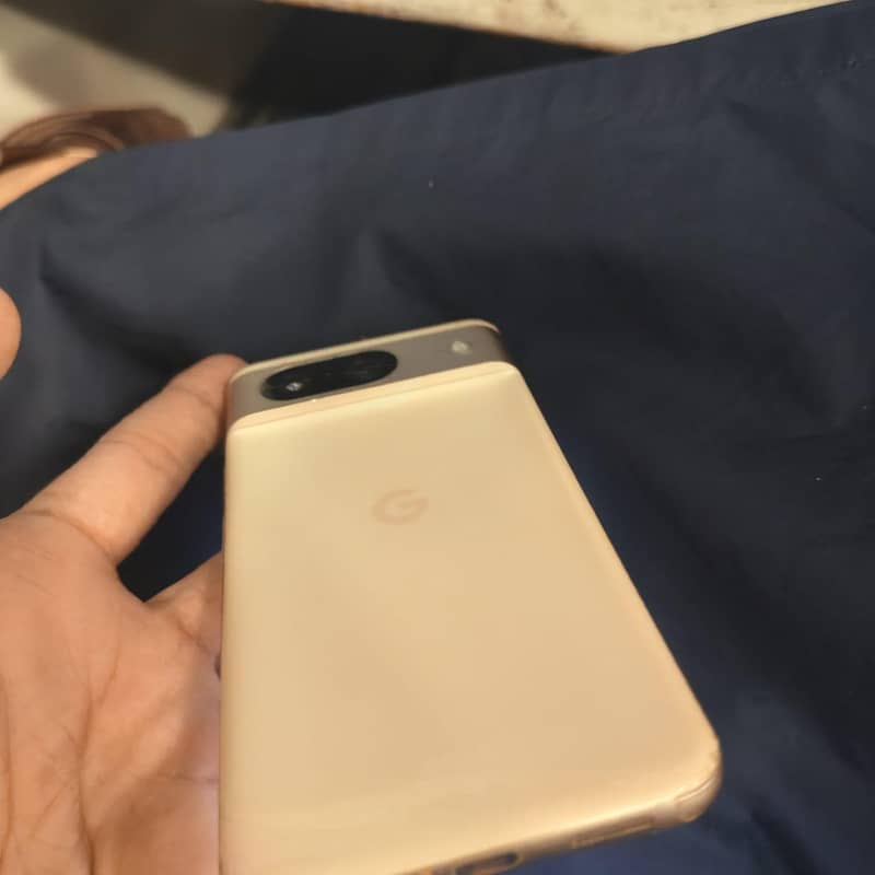Google Pixel 8 5