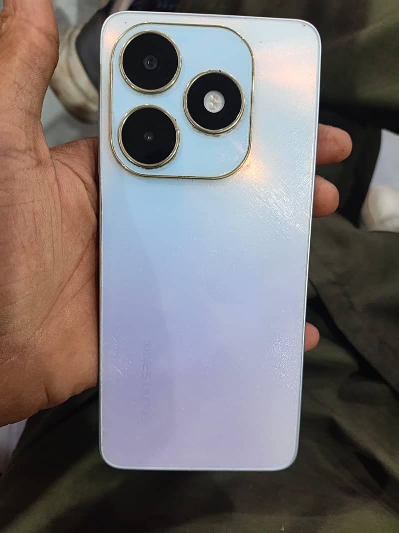 Tecno Spark 20 1