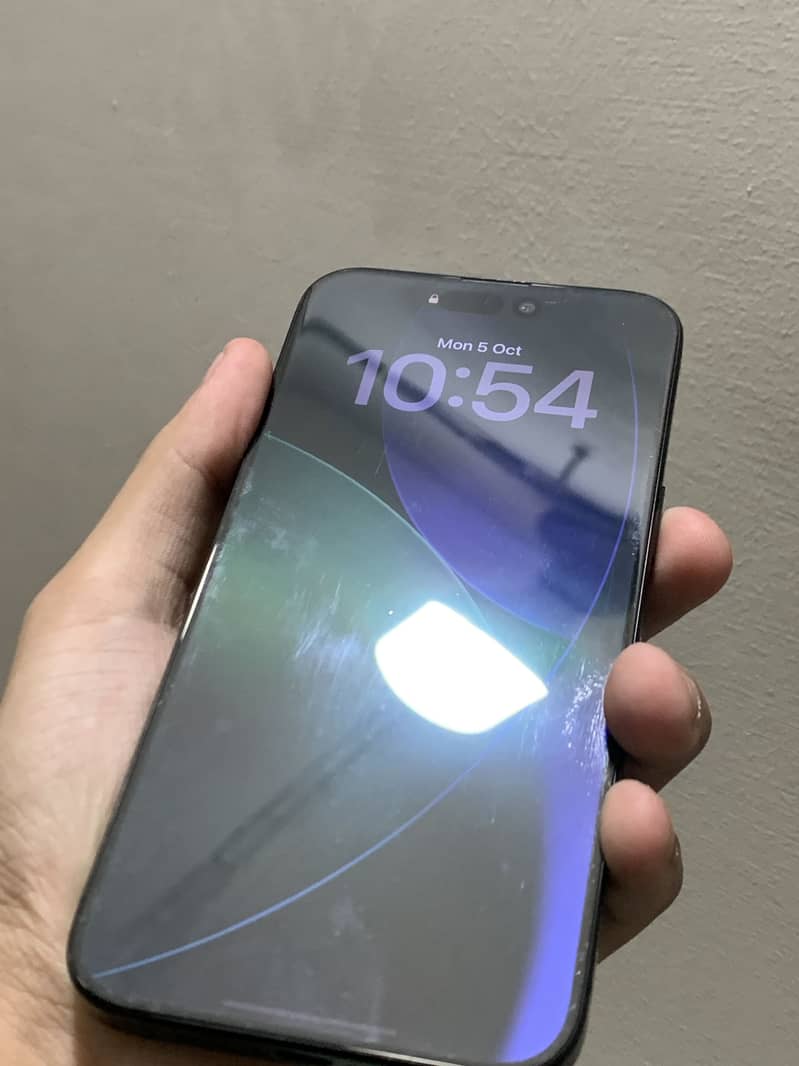 Apple iPhone 15 Pro Max 4