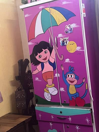 kids almirah