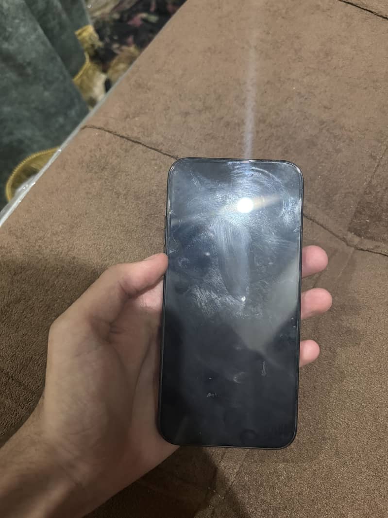 Apple iPhone 15 Pro Max 2