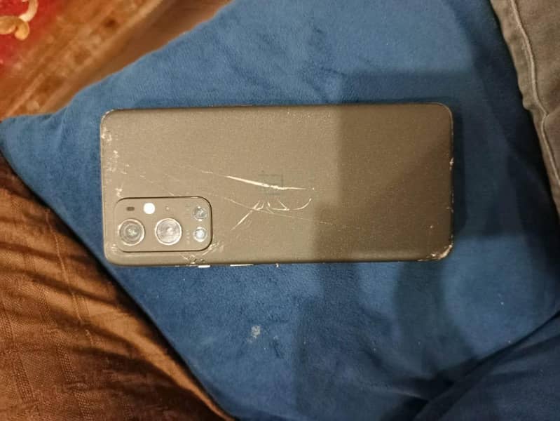 One Plus 9 Pro 4