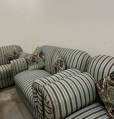 Elegant 6-Seater Sofa Set – Comfortable & Stylish
