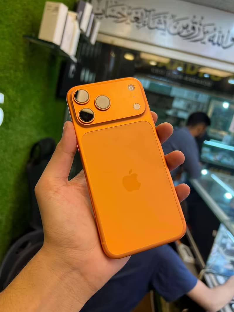 Apple iPhone 17 Pro Max 0