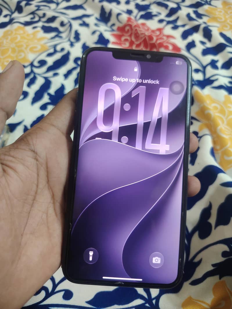 Apple iPhone 11 Pro Max 1