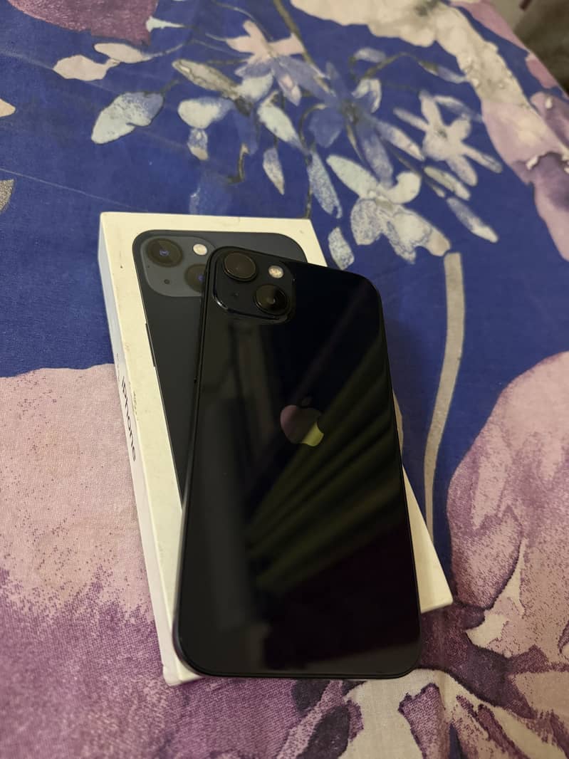 Apple iPhone 13 0