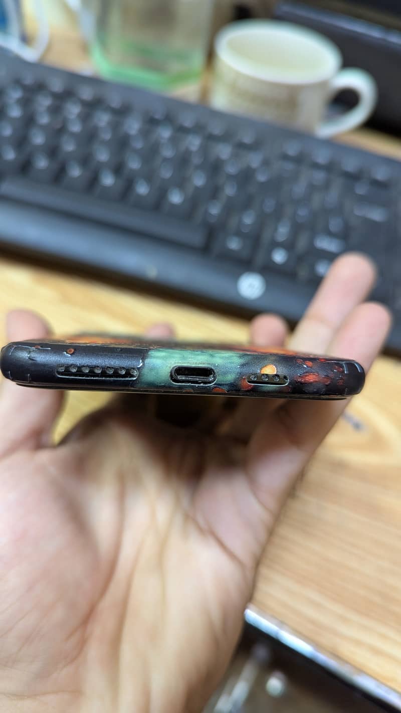 Apple iPhone 11 Pro Max 2