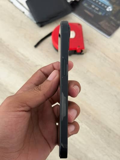 Apple iPhone 13 JV