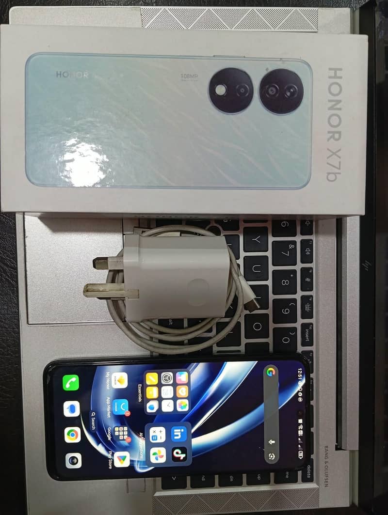 Long Lasting Battery Mobile For Gaming/Data User 2