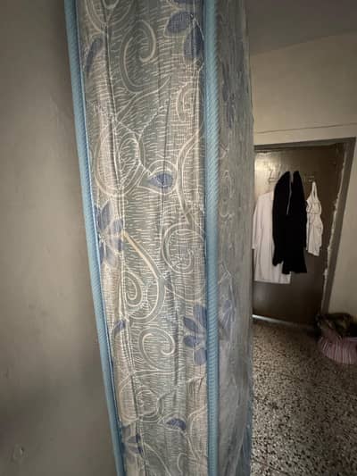 queen mattress