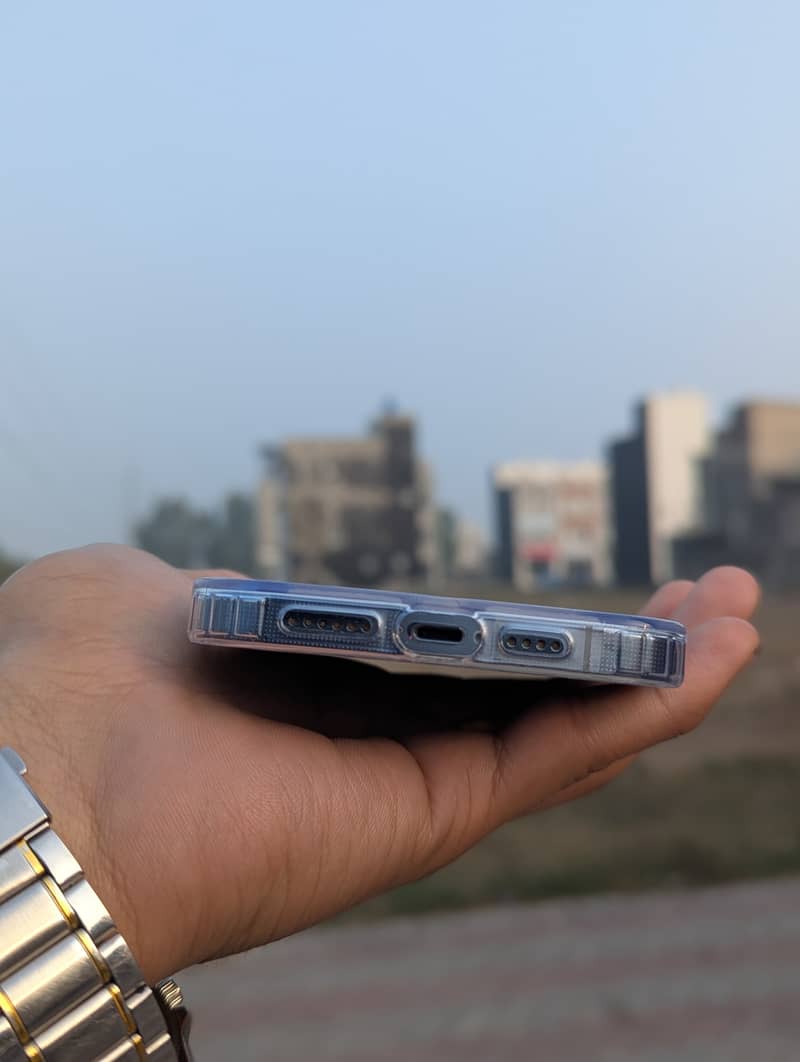 Apple iPhone 13 Pro Max 5