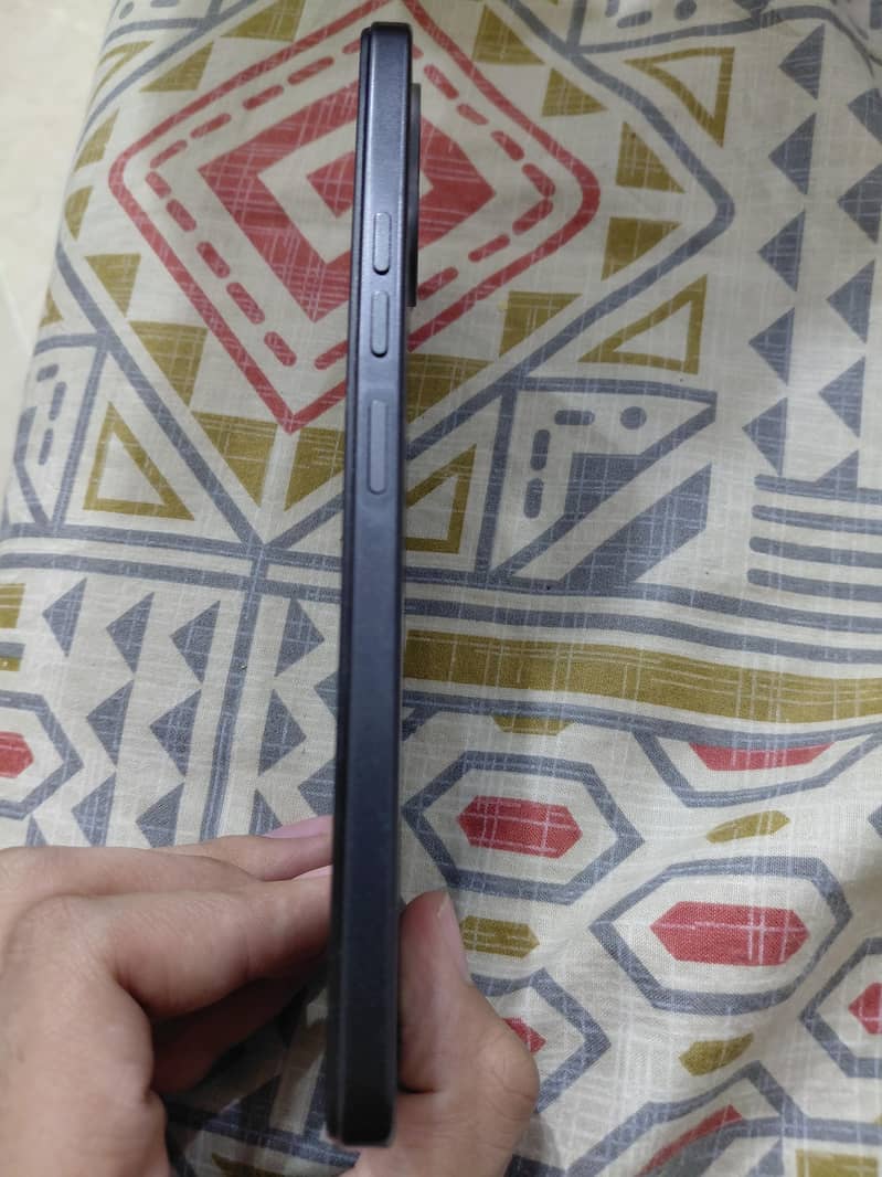 Tecno Spark Go 2