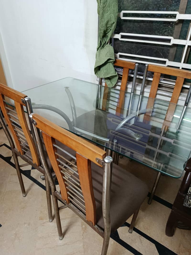 6 seater dining table 0