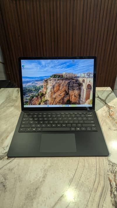 Microsoft Surface Ryzen 7 | 16GB RAM | 512GB SSD | Touch