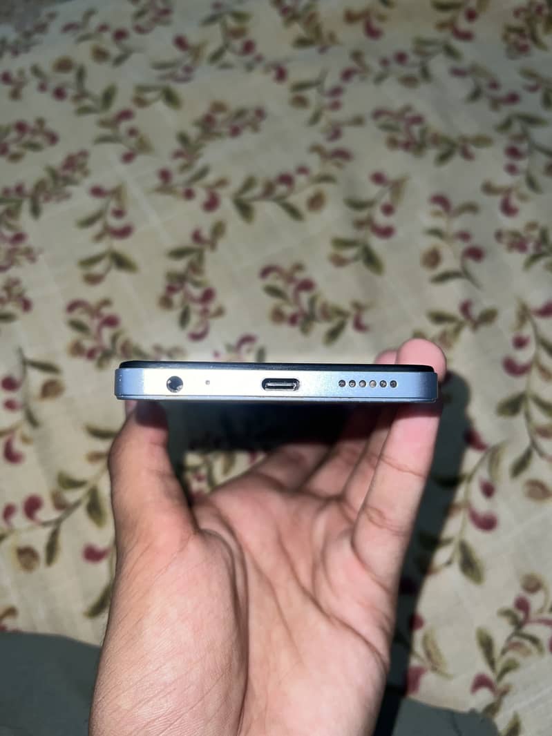 Tecno Spark Go 1