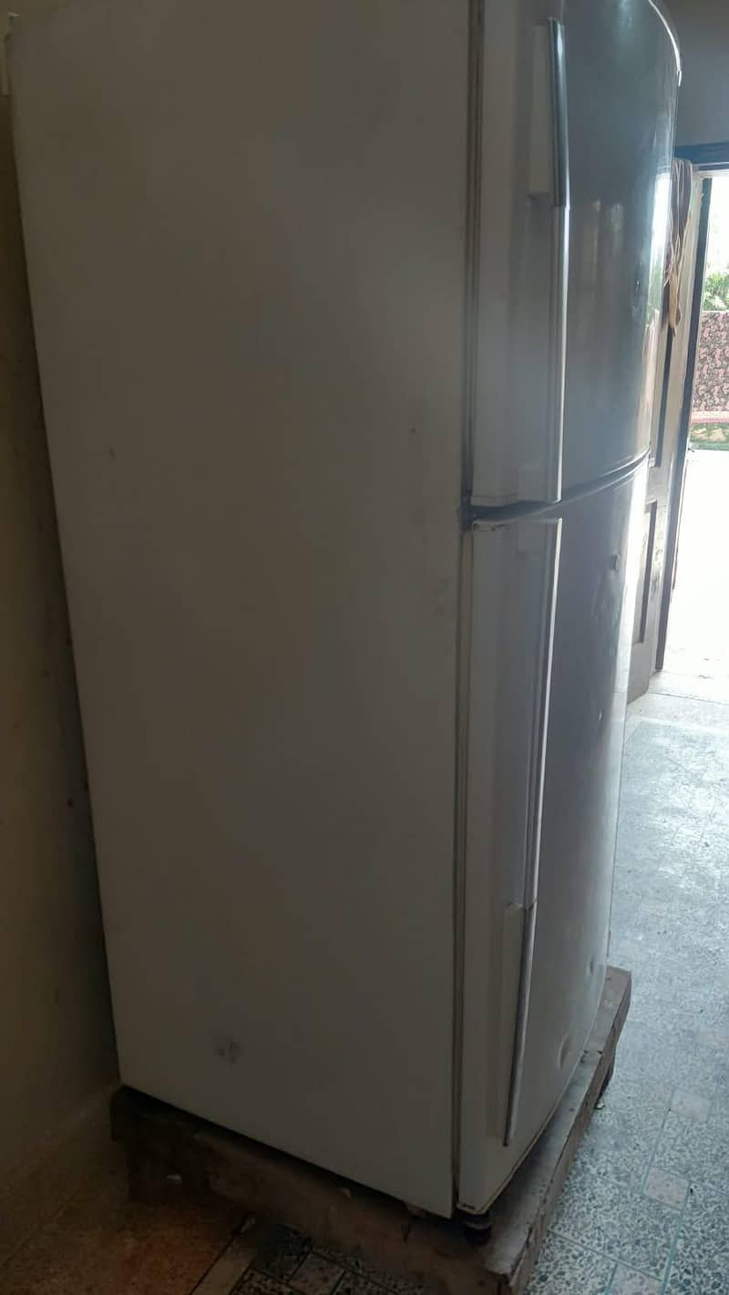 Dawlance Refrigerator 1
