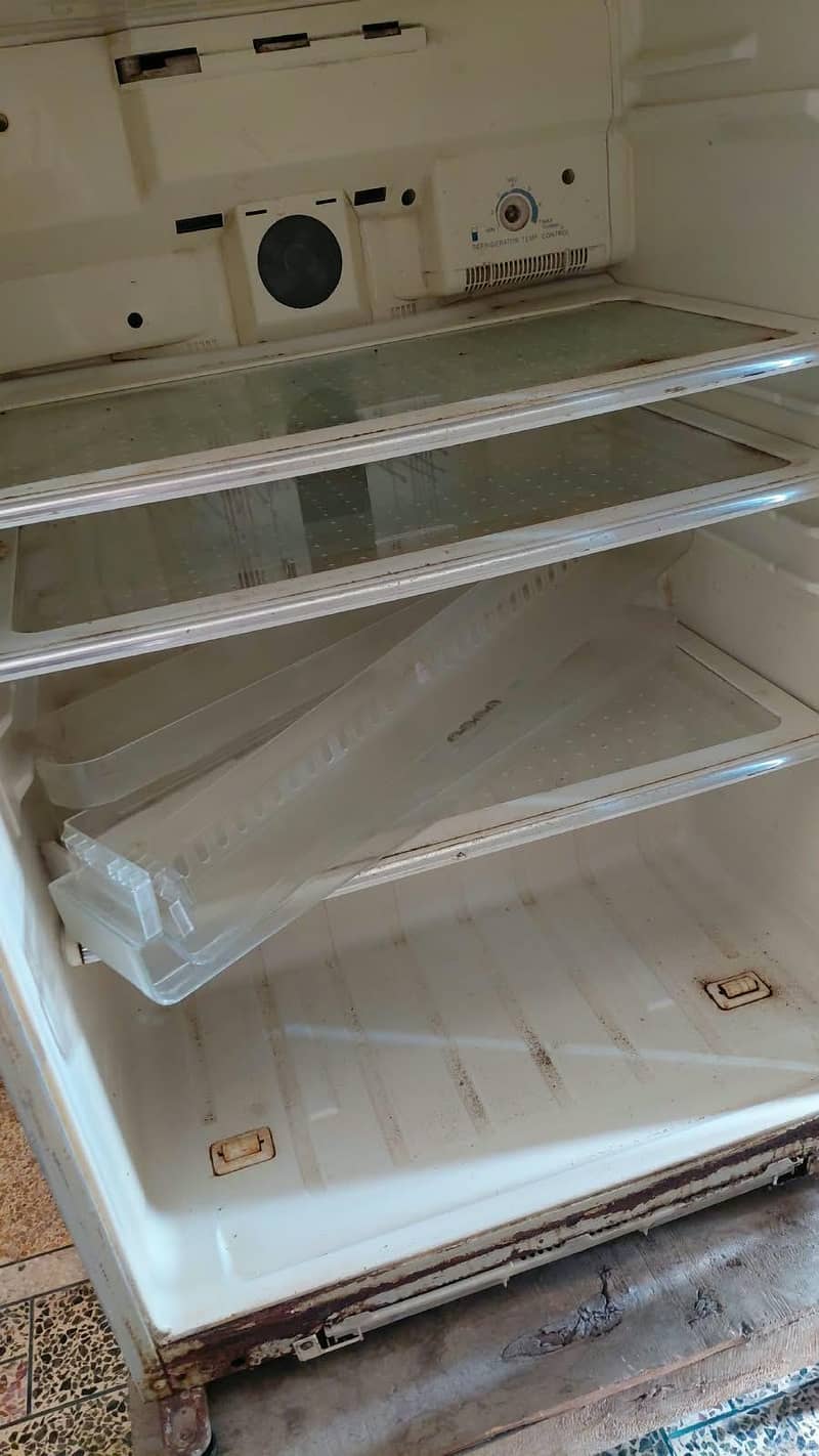 Dawlance Refrigerator 3