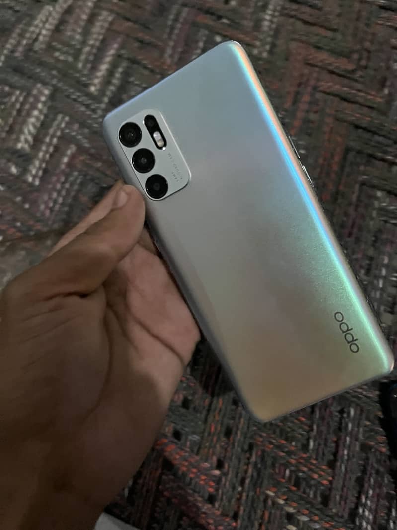 OPPO Reno6 8