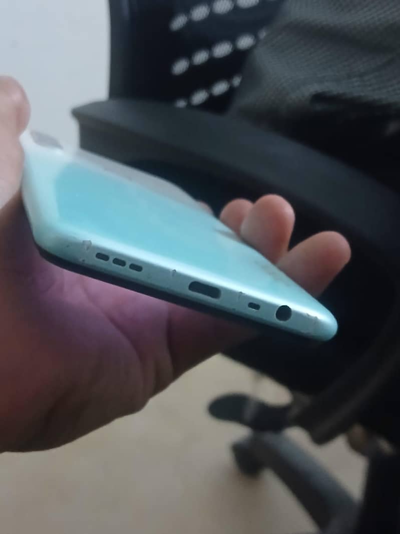 OPPO A31 7