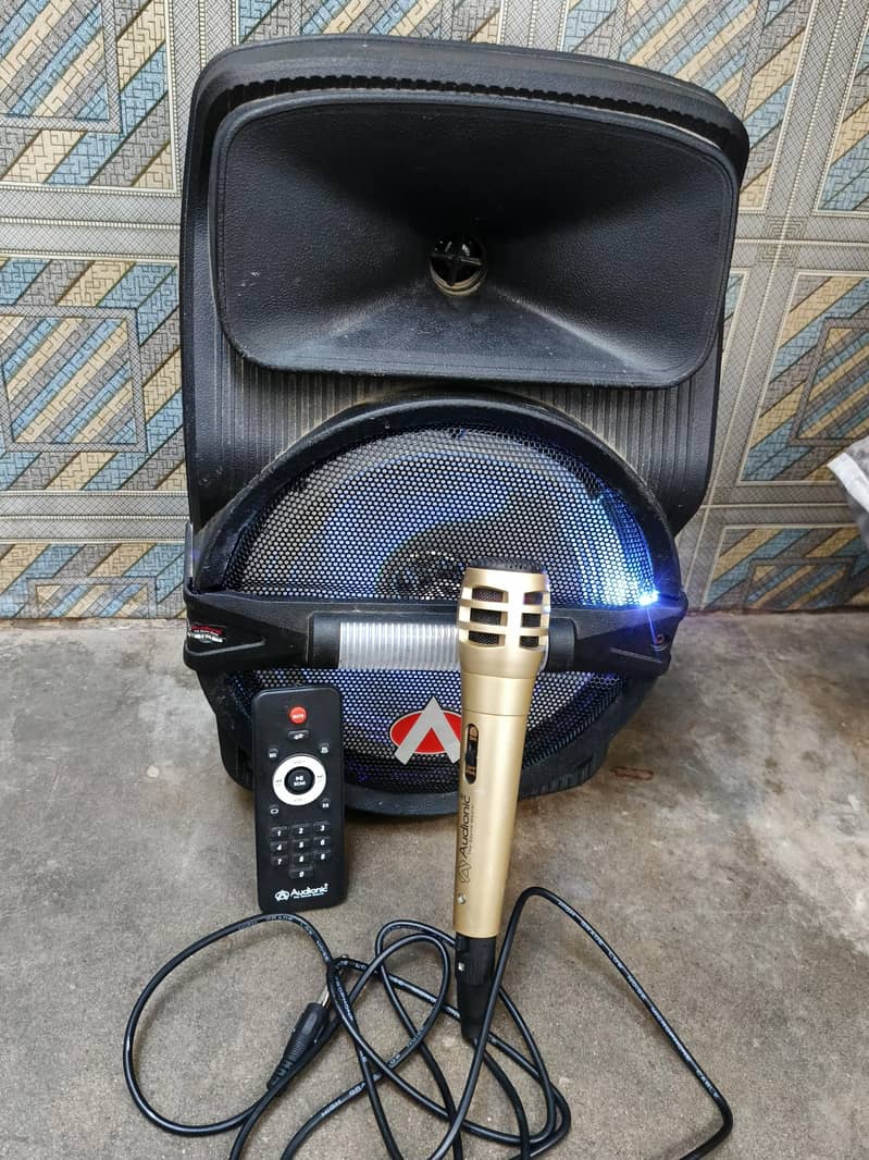 Audionic Bluetooth speaker with mic&remote 1