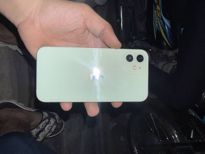 Apple iPhone 12 2