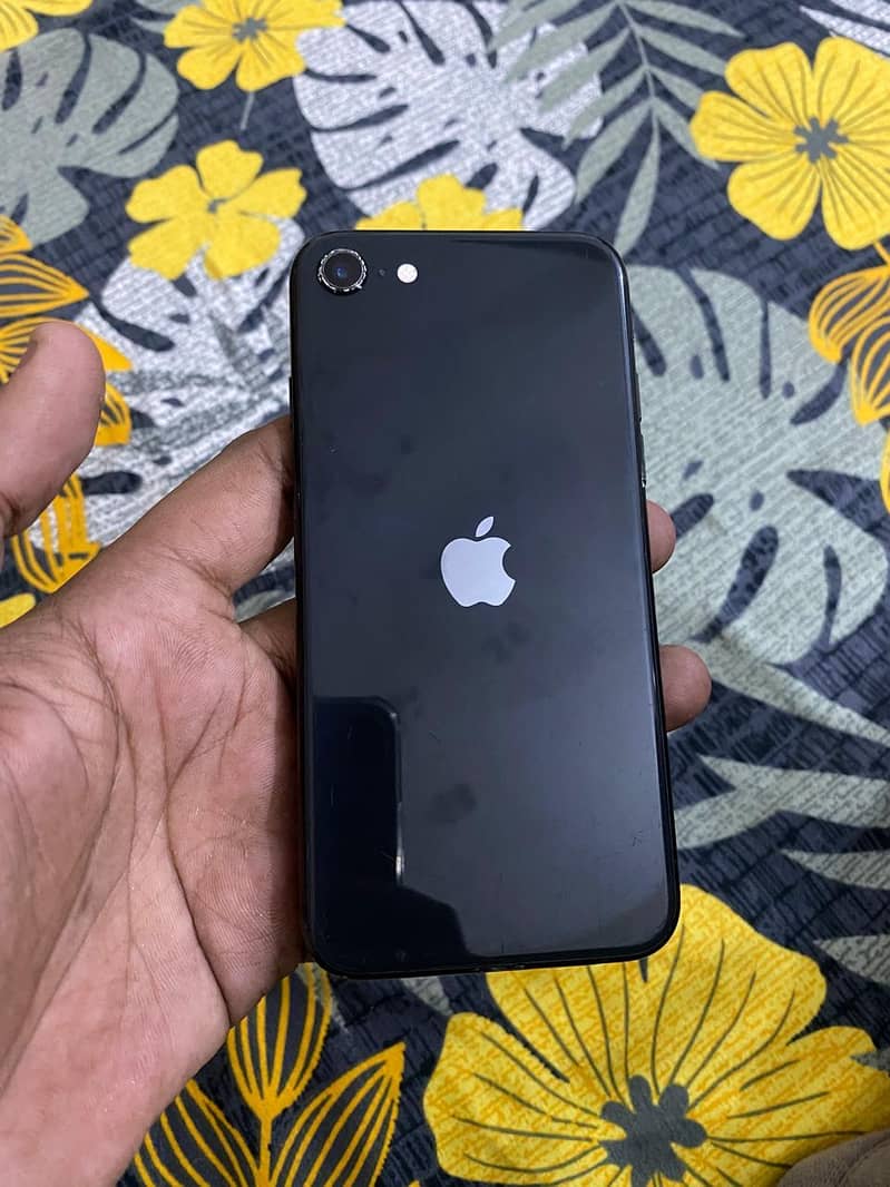 Apple iPhone SE 6