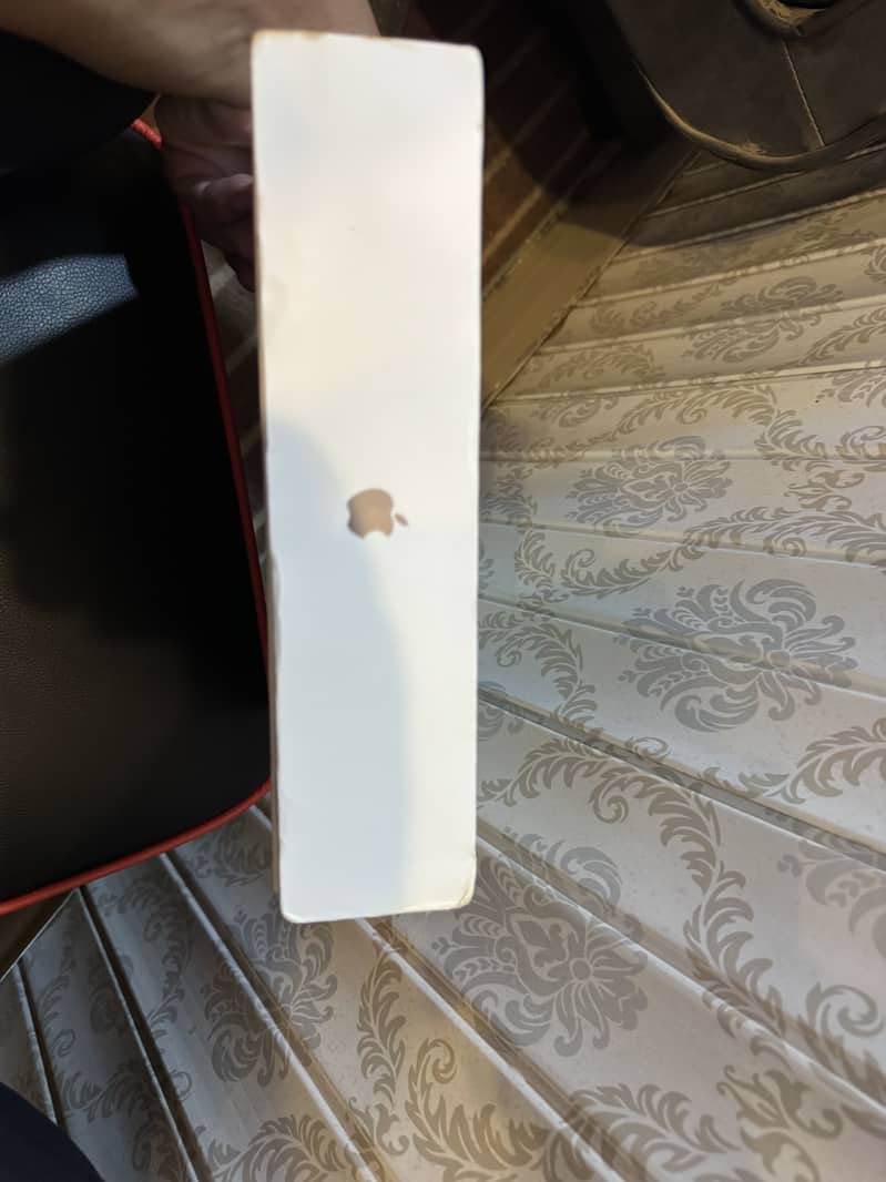 Macbook pro M1 chip 6