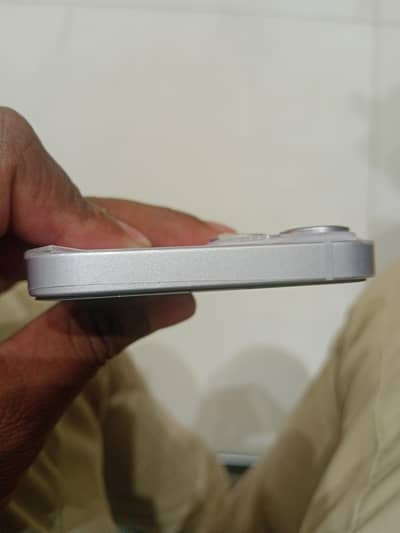 Apple iPhone 14 jv 128 gb battery 100%