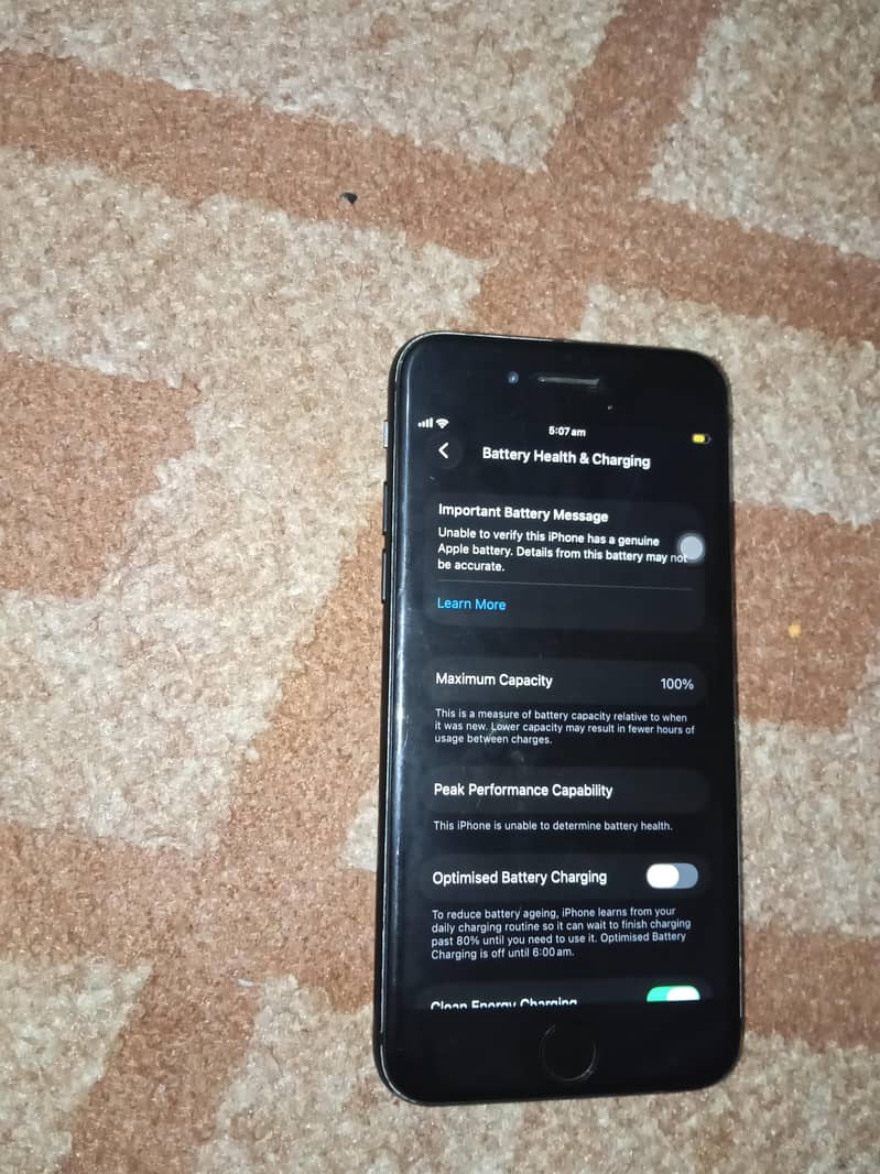 Apple iPhone SE 6