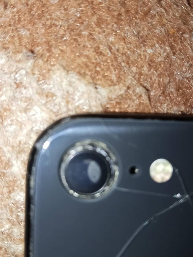 Apple iPhone SE 11