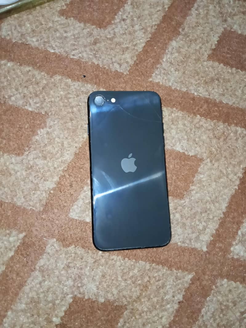 Apple iPhone SE 13