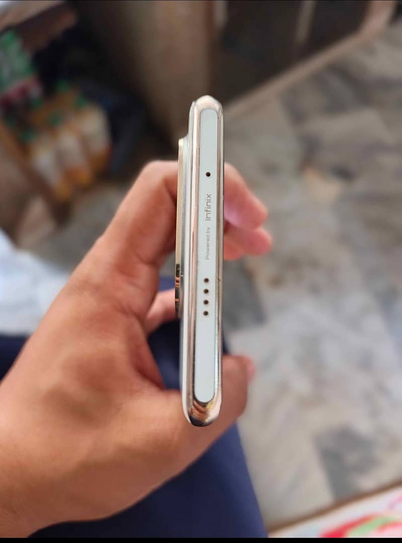 Infinix Zero 30 2