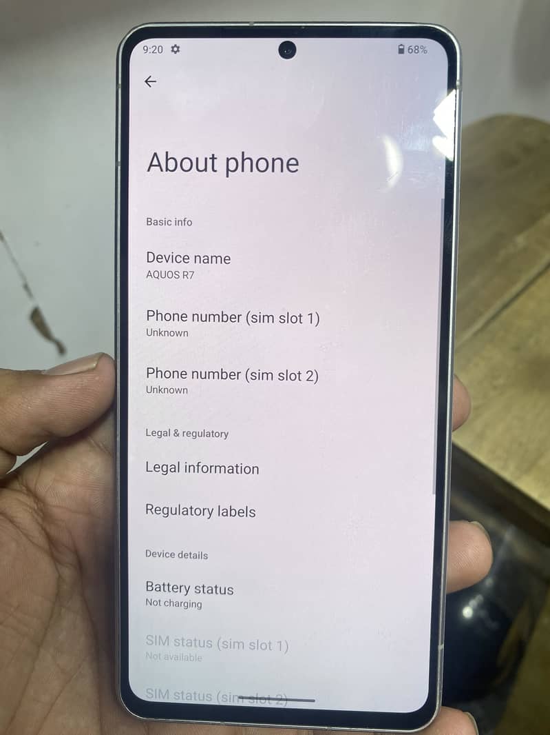 Sharp Aquos R8s pro 6