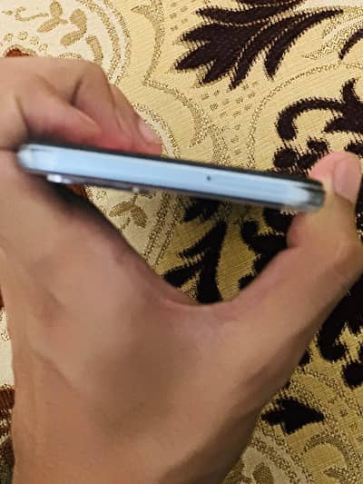 vivo y21 with box or charger