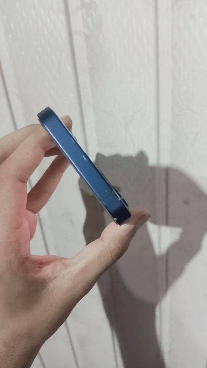 Apple iPhone 12 mini 9
