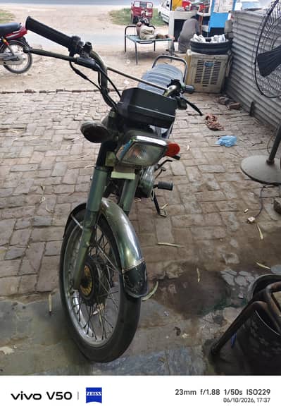 Honda 125 2014 03219599697