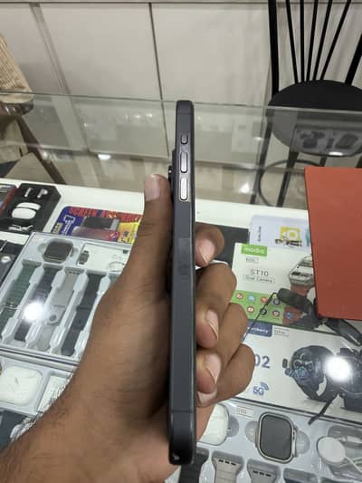 Apple iPhone 15 Pro Max with box