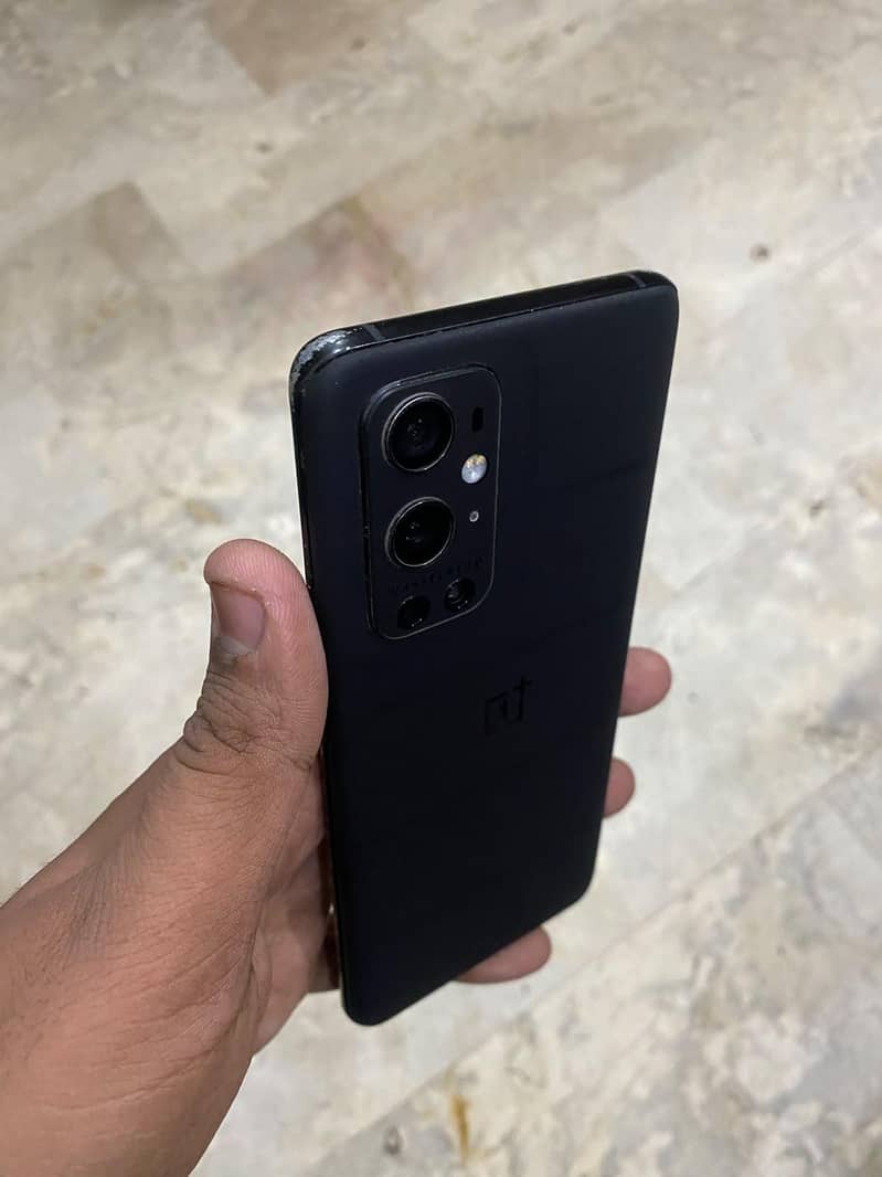 One Plus 9 Pro 4