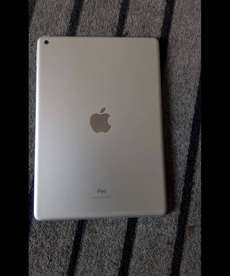 IPad 9th generation with box 0