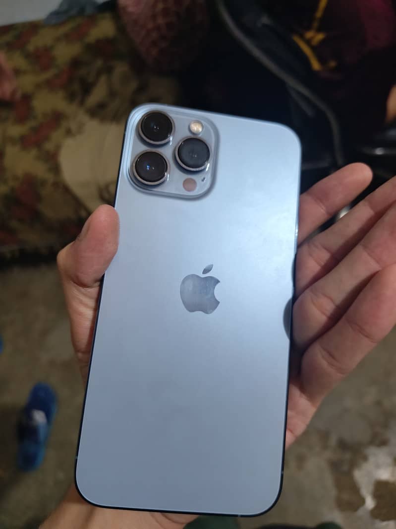 Apple iPhone 13 Pro Max 6