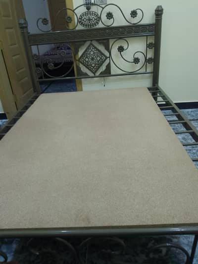 Iron bed with matris and palai