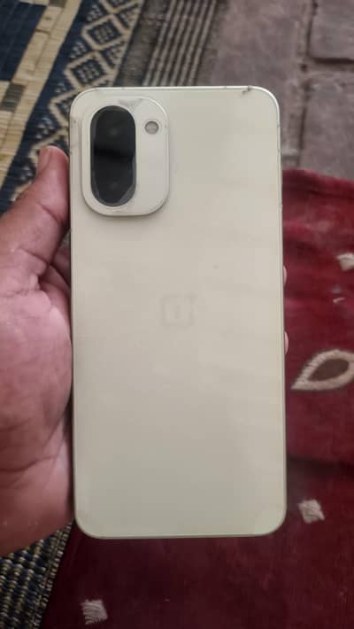 OnePlus 15R 12  (512)
